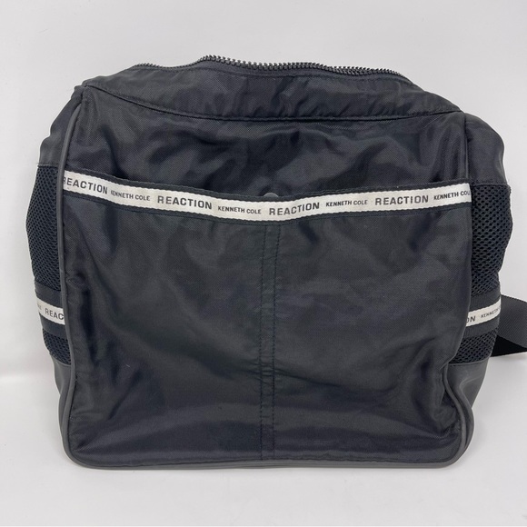 Kenneth Cole Reaction Messenger Bag - Picture 6 of 12